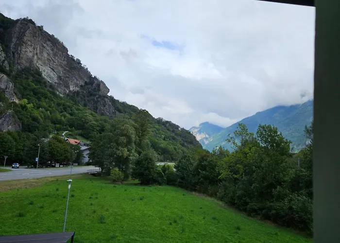 1 Petite Dans Maison Prive Vernayaz